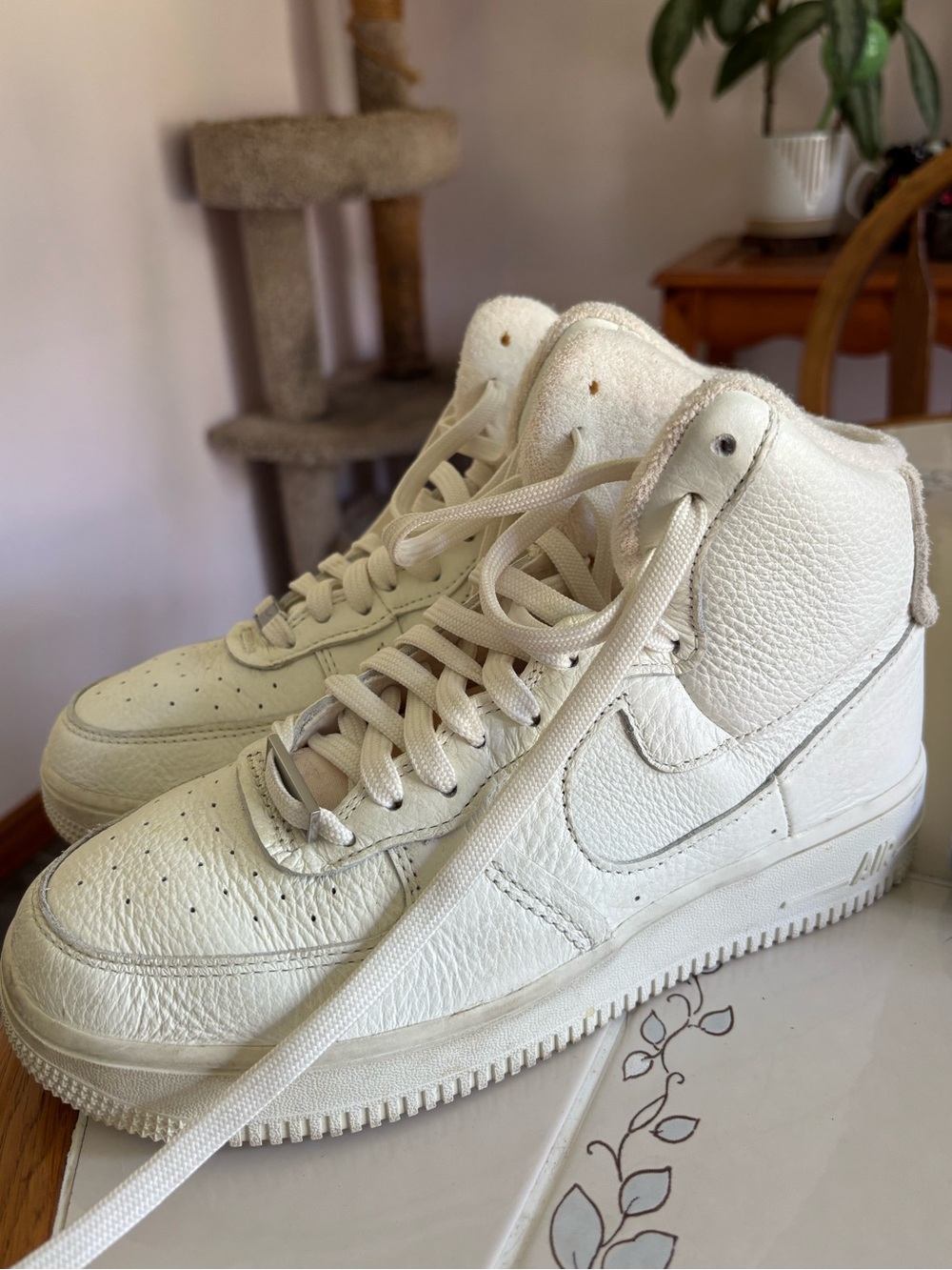 Nike Men’s White High-Top Leather Sneakers